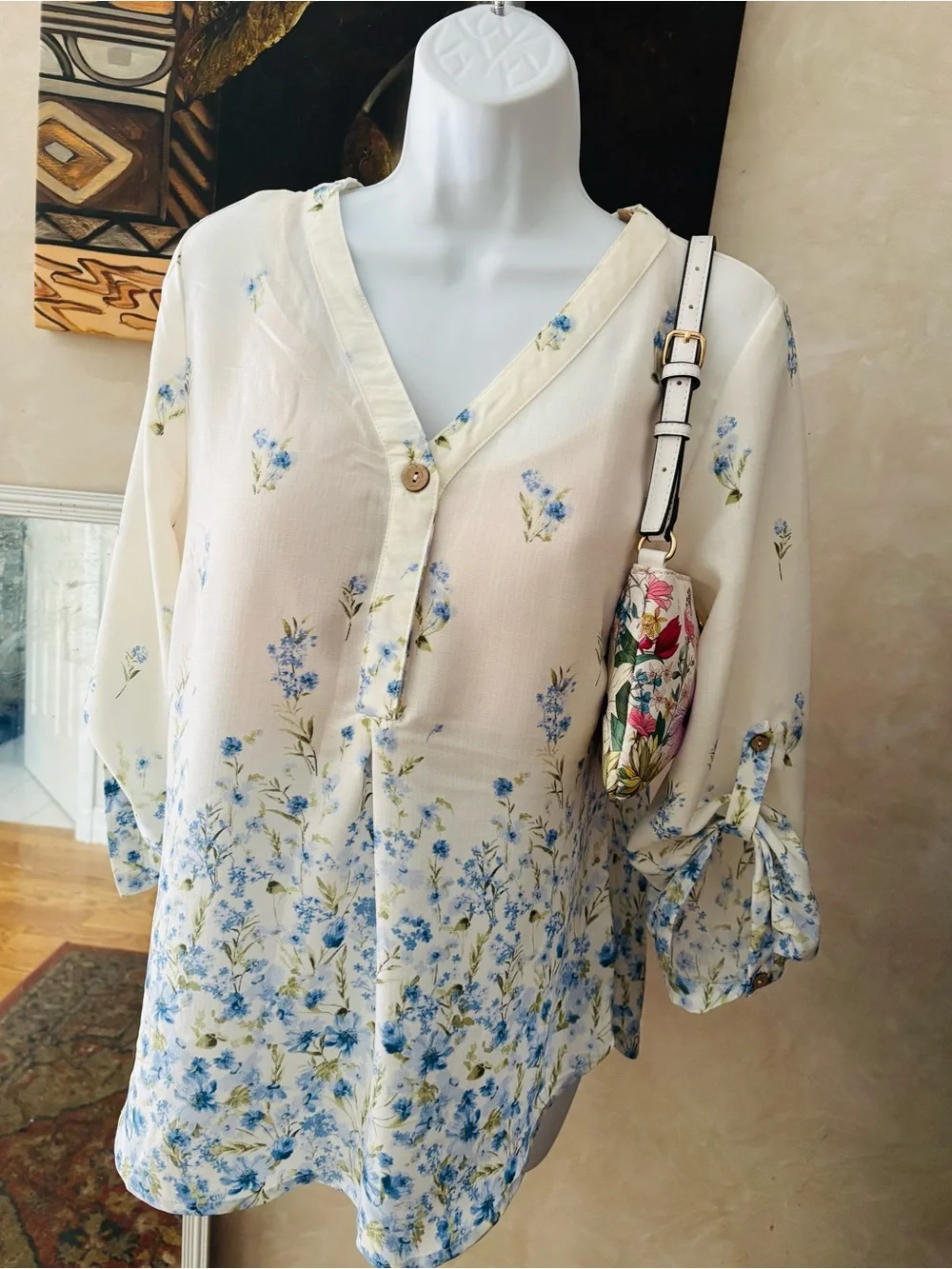 Kim Rogers floral leather zip bag! 9.5 by 6.5 inches